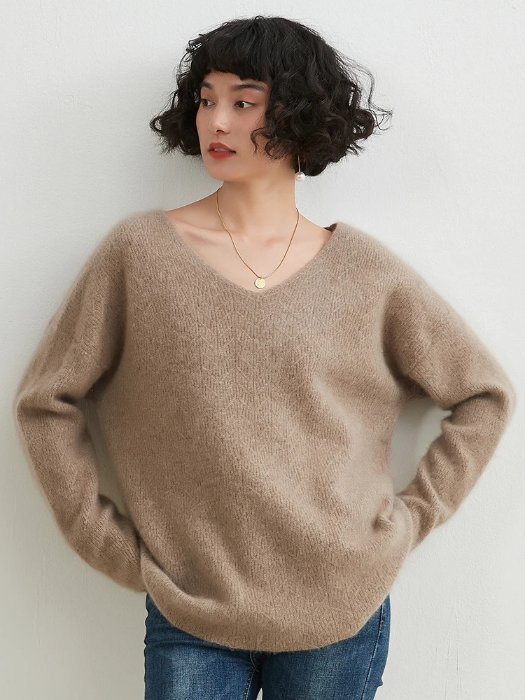 V-neck Cashmere Knitted Bottoming Shirt for Women, Thick Warm and Lazy Sweater with a Temperament PU, Autumn and Winter