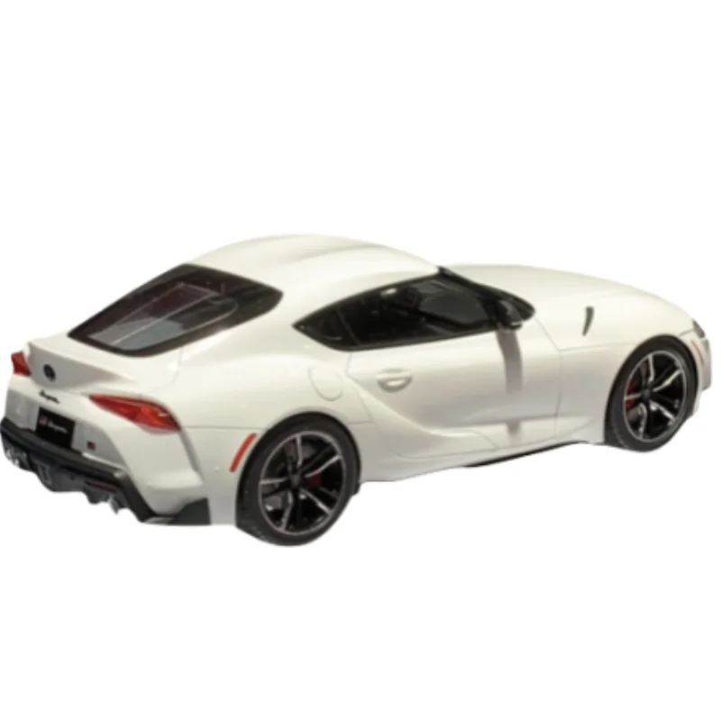 1/24 Toyota GR Supra 2020 Plastic assembly car model Boy assembly toy Collection Decorative display piece for children\'s gifts.