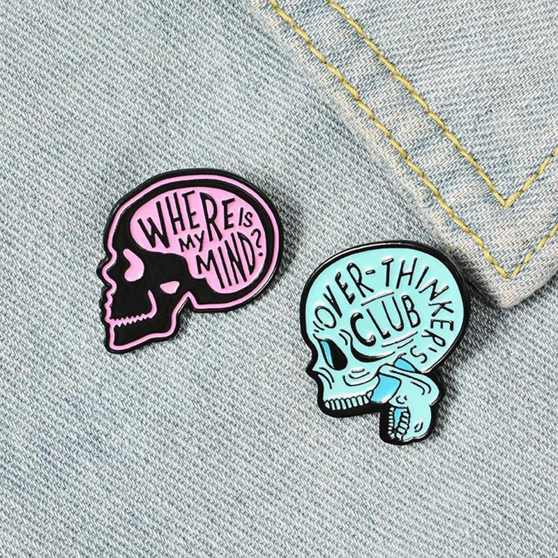 Épingles à revers tête de mort, Modules de sac de chemise, Insigne Seton, Bijoux d'humour, Cadeau pour les amis, Où est mon esprit? Broche personnalisée en émail, Overthink