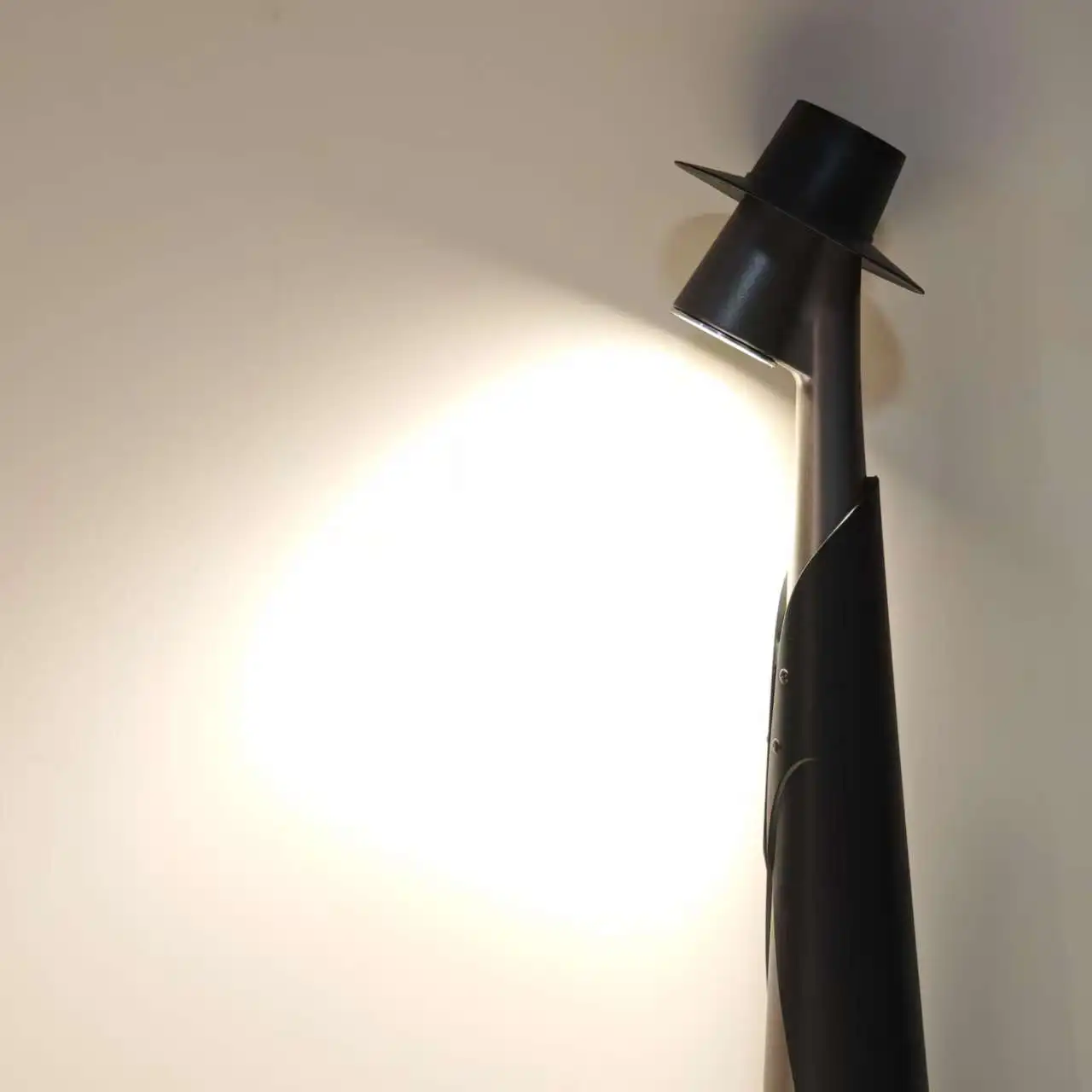 2025 New LED Rechargeable Desk Lamp Creative Living Room Study Lamp Top Touch Dimming Atmosphere Desktop Decoration Table Lamp