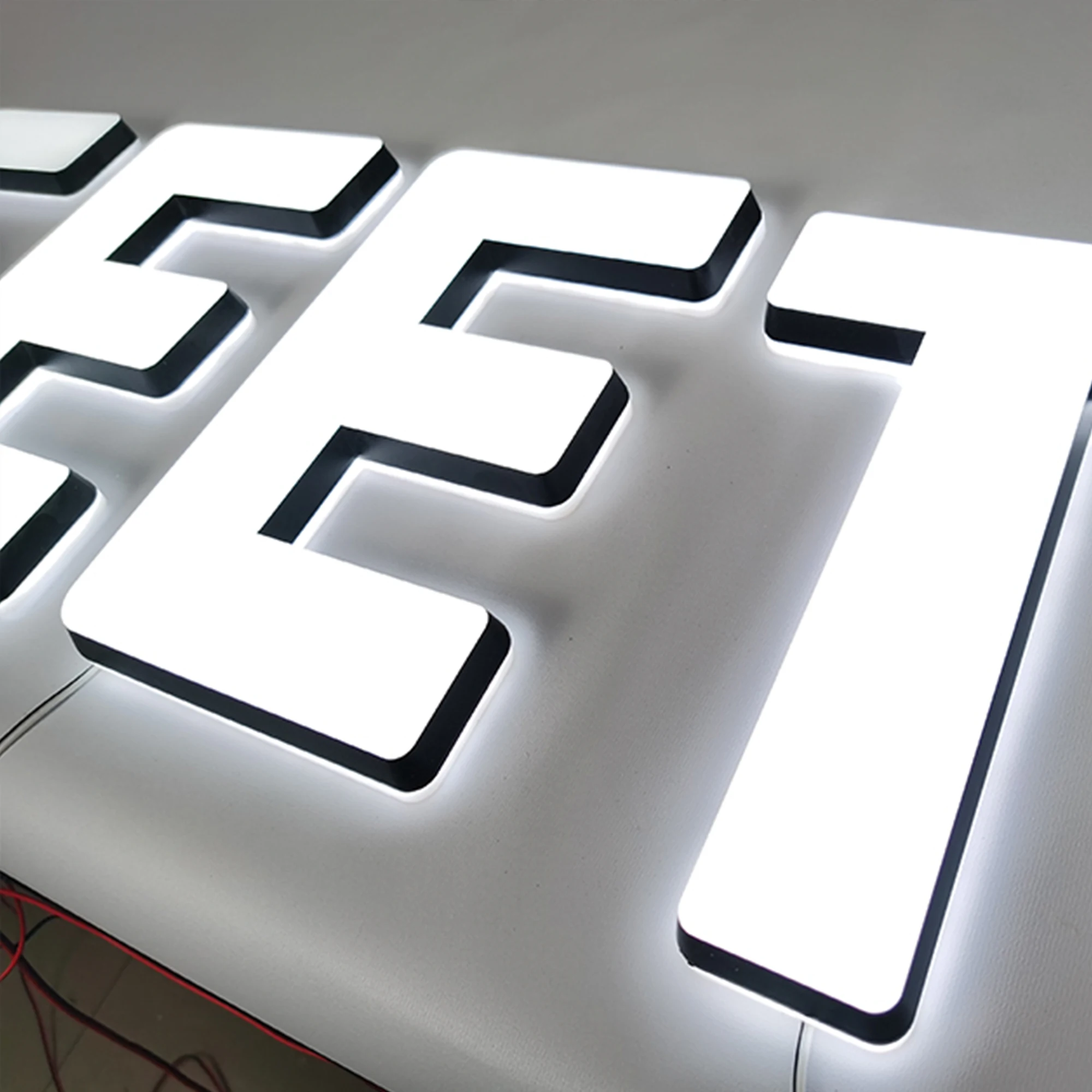 Letrero de iluminación led 3d personalizado, letras acrílicas iluminadas de doble cara, halo de corte sólido, logotipo comercial de la tienda de la empresa