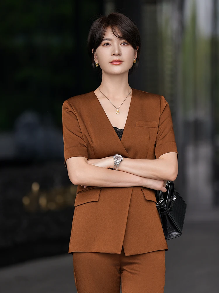 Schickes Kurzarm-Anzug-Set für Damen, professionelles Interview-Outfit, Frühling/Sommer, formelle Arbeitskleidung, Jacke und Hose im Ensemble.