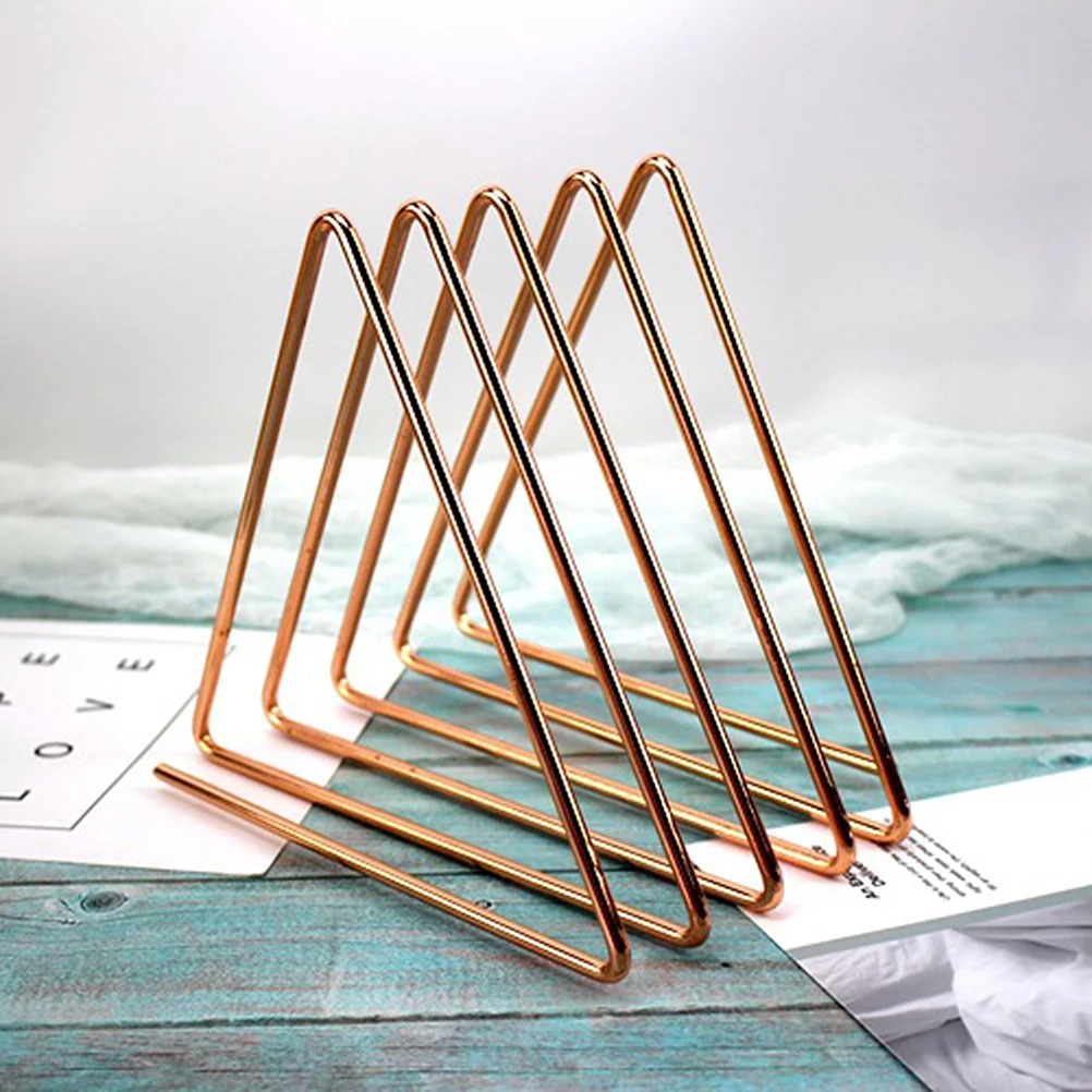 

1Pcs Iron Art Desktop Bookshelf Triangular Design Book Organizer Rack for Home Office Newspaper Magazine Storage