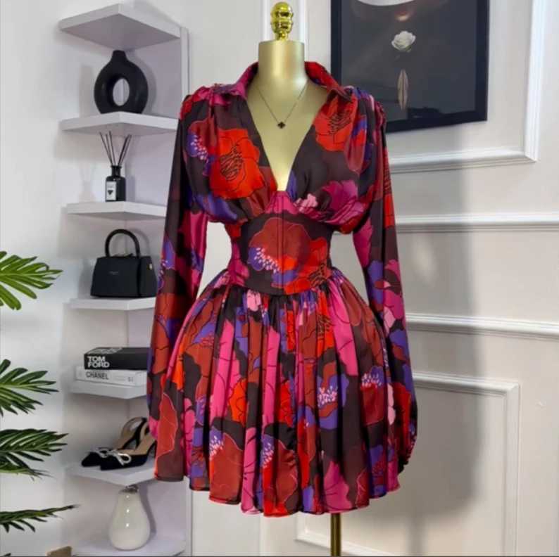 

Printed V-neck backless high waisted dress