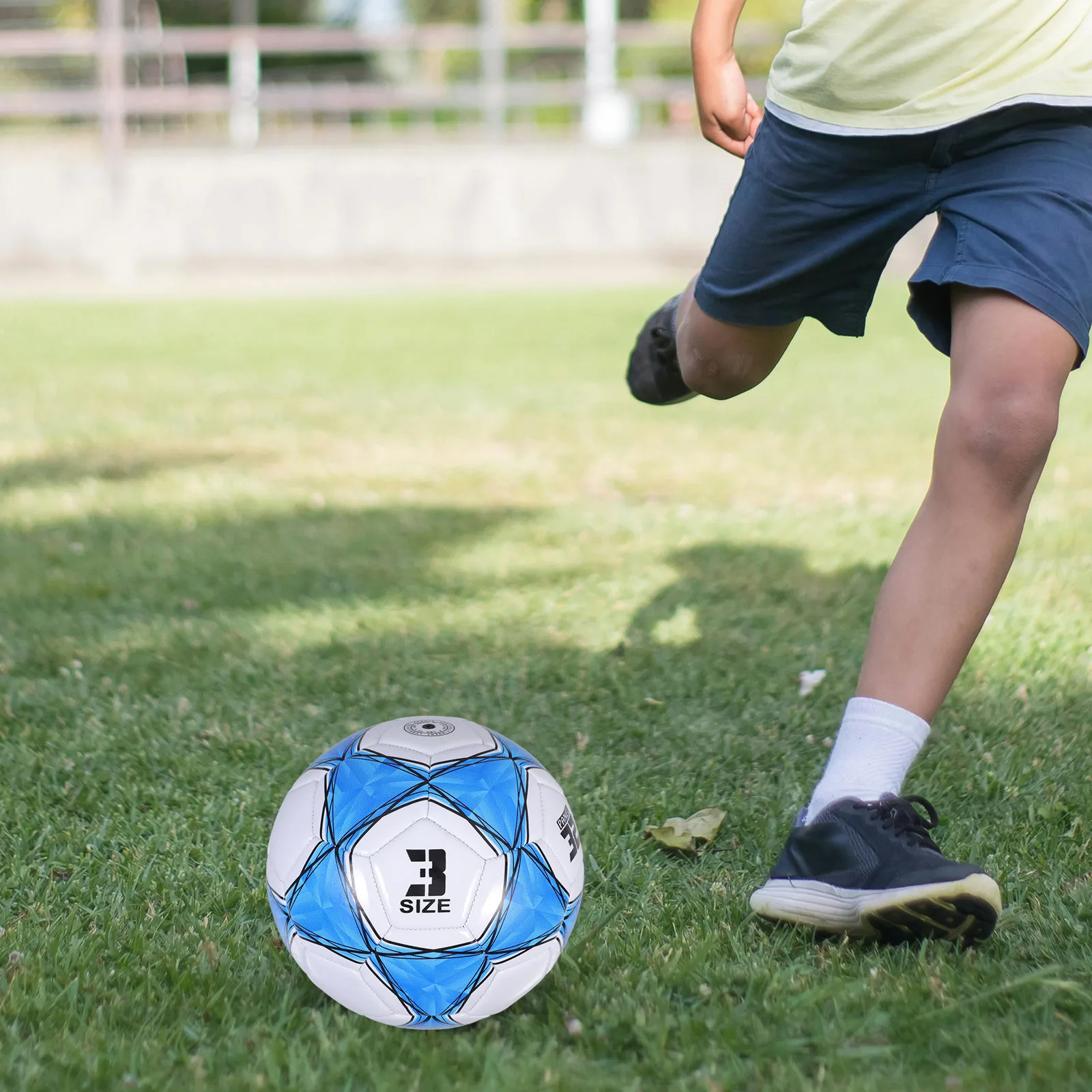 

Thick Soccer PVC Material Kids Outdoor Training Youth Outdoor Soccer Ball Football Durable Handstitched Lightweight Control