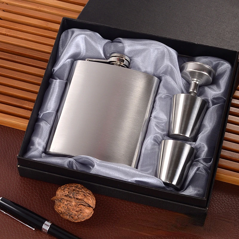 7oz Stainless Steel Hip Flasks Decanter Set Drop and Wear Resistant White Wine Bottle Portable Wine Bottle Flask