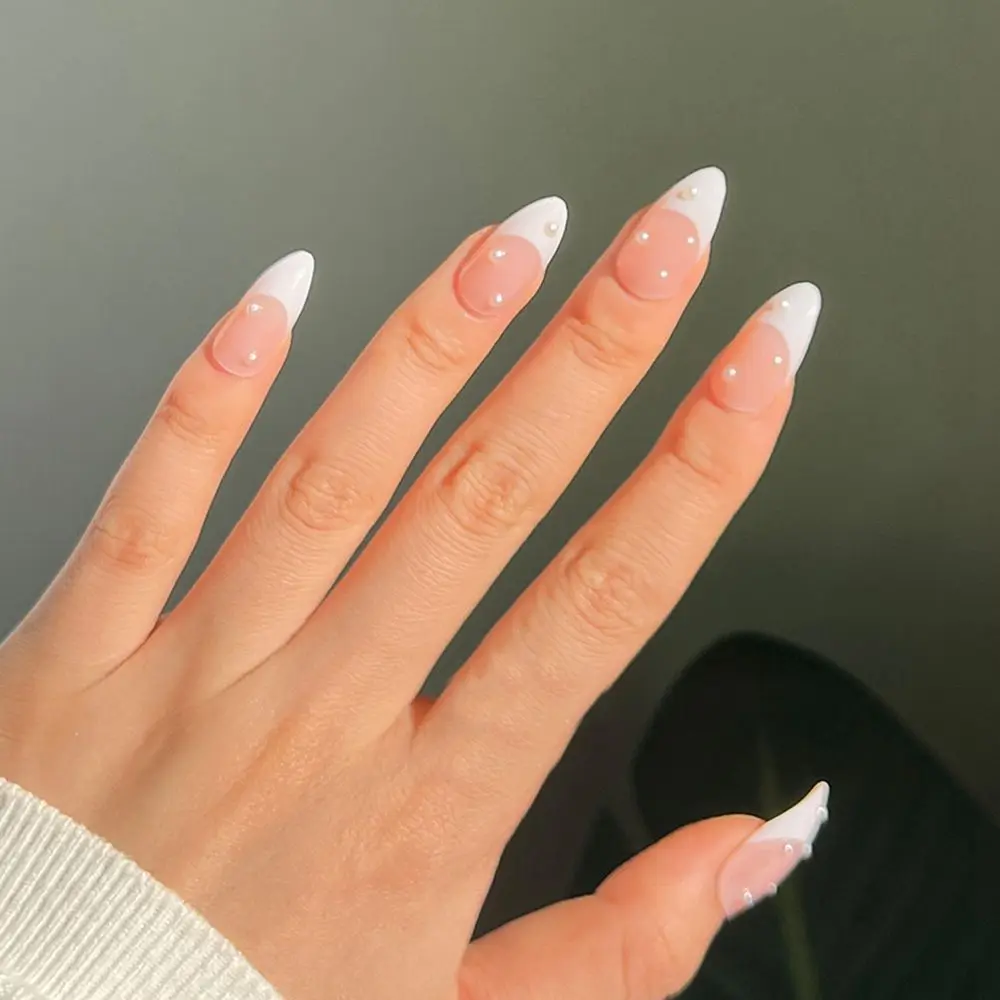 24 pièces/boîte femmes mode outil de manucure artificielle amande faux ongles conseils d'ongles français faux ongles portables