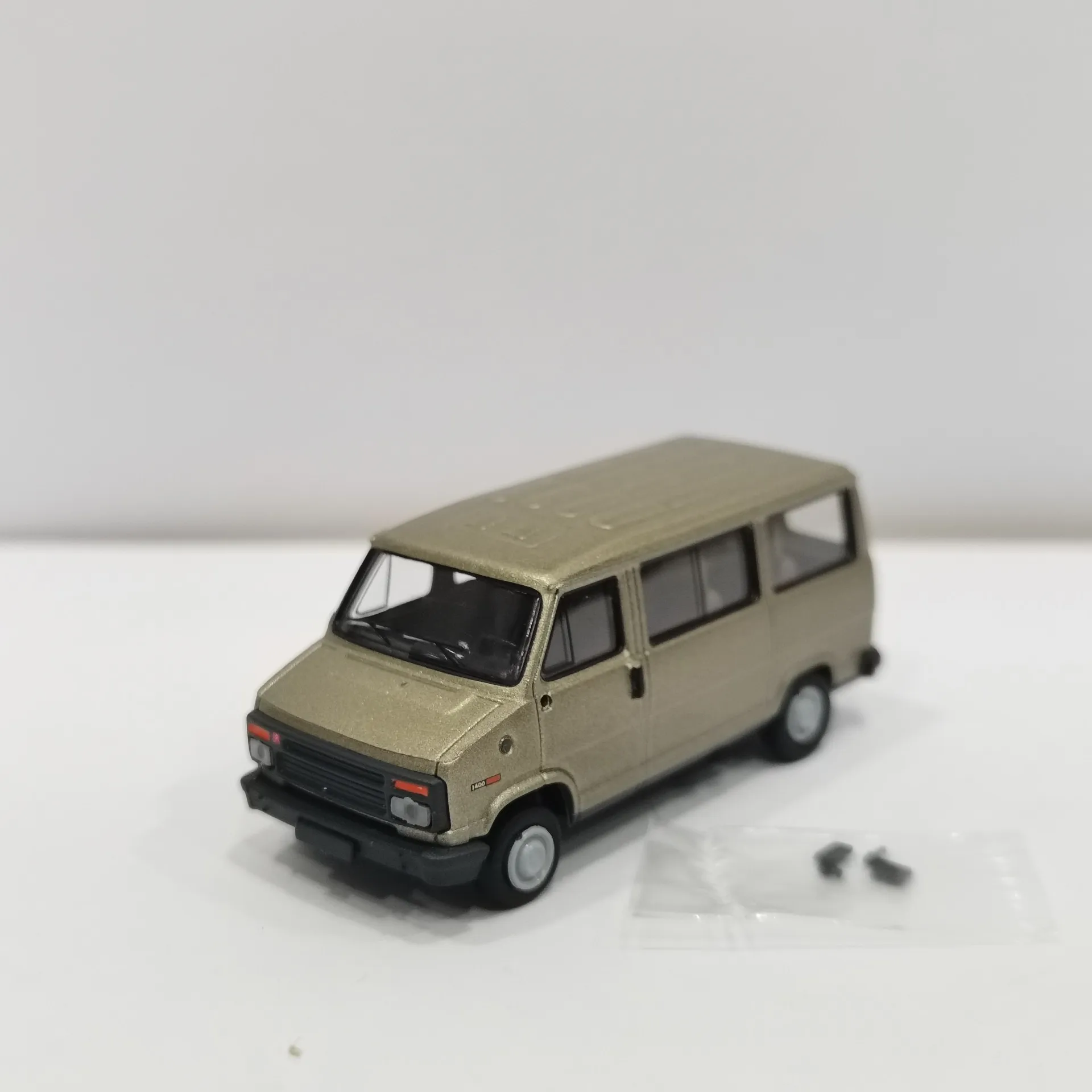 

Diecast BREKINA 1/87 Scale HO CITROEN C25 BUS Citroen Van Plastic Material Car Model Collectible Toy Gift Souvenir Display