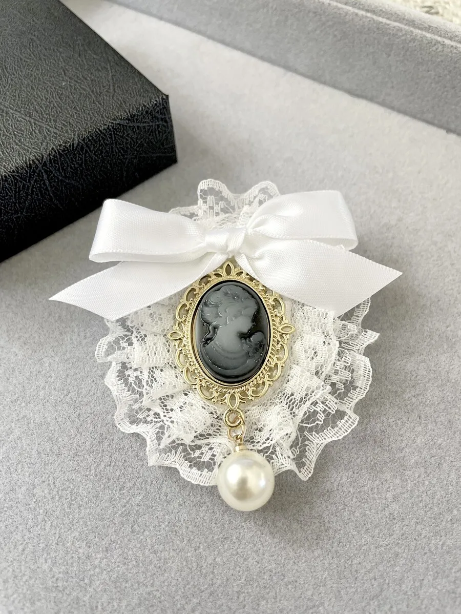 

Vintage Grey Cameo Brooch With Lace Bow And Pearl Pendant For Women Party Dress Decoration