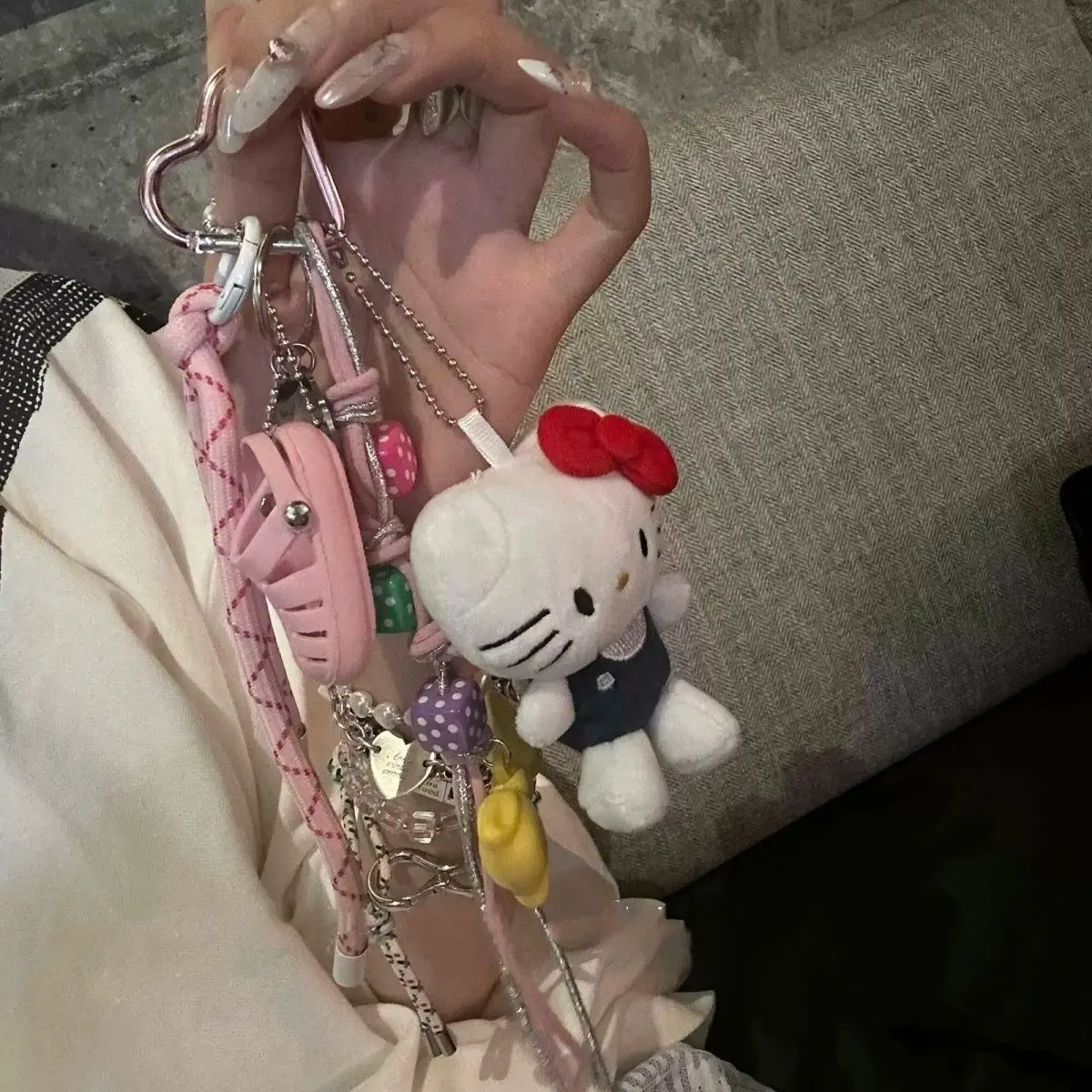 Kawai Hello Kitty Pendant Woven Carabiner Bag Pendant Handmade Beaded Bowknot Plush Doll Backpack Keychain Accessories for Women
