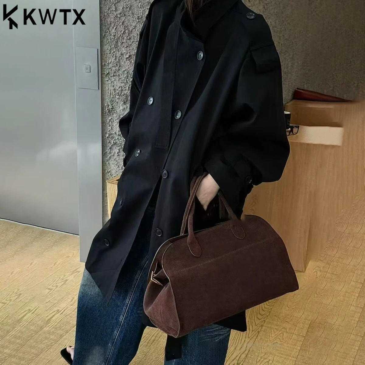 

KWTX женский двубортный плащ с воротником-стойкой средней длины с поясом, повседневный роскошный зимний плащ 2025, модный однотонный шик с карманами