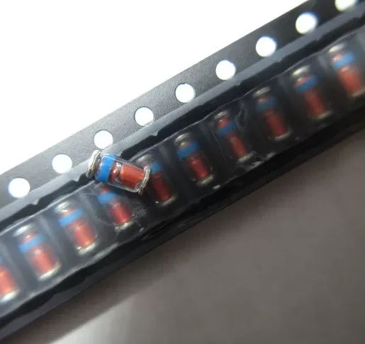 Surface mount voltage stabilizing diode ZM4742A 12V LL41 1W cylindrical glass tube ZM4742 1N4742