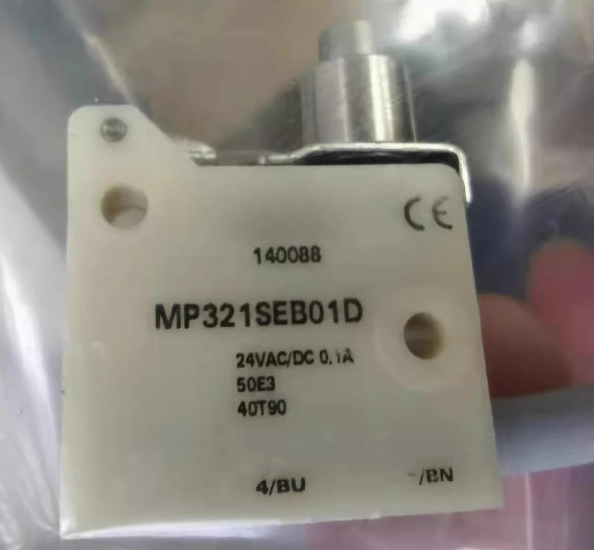 

Новый импортный микропереключатель Microprecision MP321SEB01D 2026 года выпуска~~
