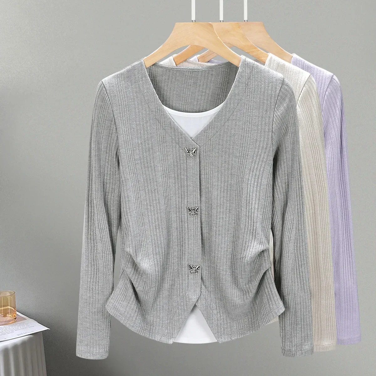Fake Two Bright Silk Long Sleeved T-shirts, Women's Autumn New Style, Interior Bottom Shirt, Korean Version Butterfly Top