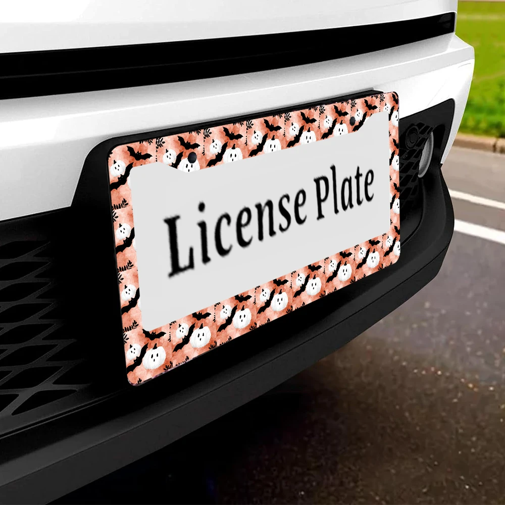 1 Stück orangefarbener Kürbis-Fledermaus-Muster, 2-Loch-Kennzeichenrahmen, Aluminiummaterial, 6 x 12 Zoll, mit Schraubensatz, Retro-Neuheits-Auto-De