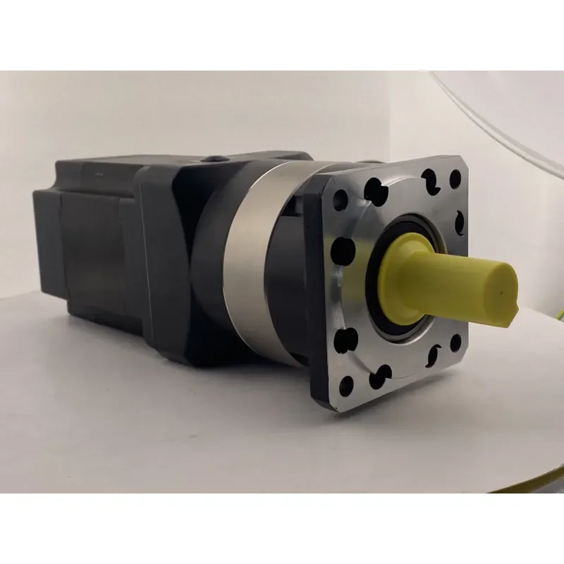 China Factory 110mm 200W DC 24V 120 Square Permanent Magnet Brushless Motor Flange Mount Drip-proof for Smart Home Boat & Fan