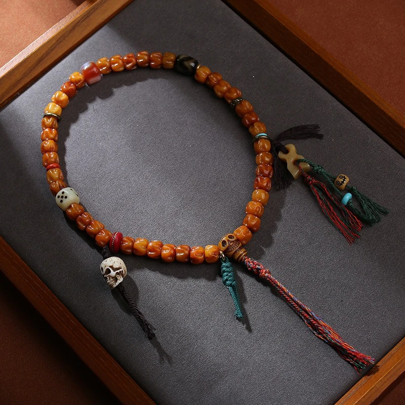 

Tibetan Camel Bone Carving Device Dice Handheld Prayer Beads Paired with Tianzhu Handmade Weaving Ornament