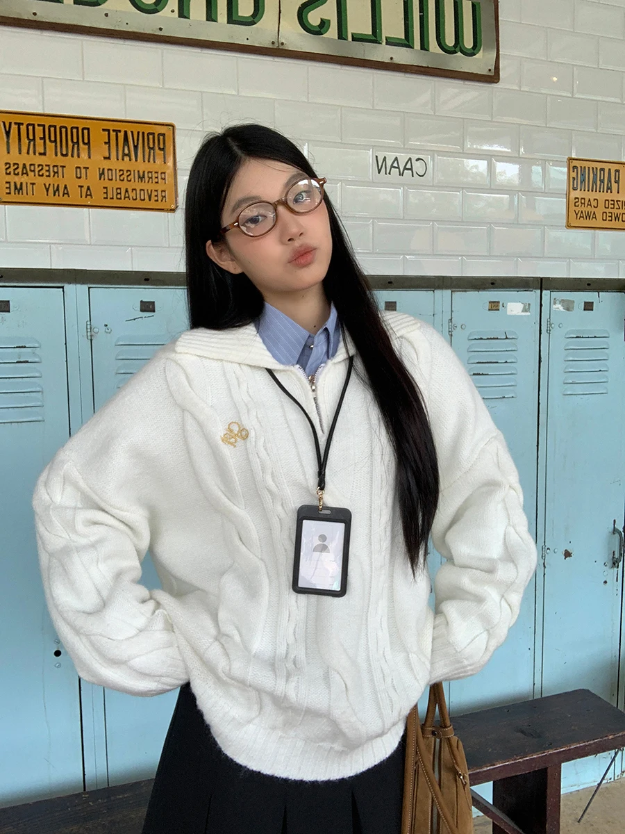 

White Loose Long Sve Knitted Sweater Women's Autumn Winter Faion Casual Vintage Turtlene Twist Design High Quali Top