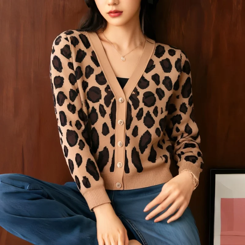 Jacquard Leopard Vintage Cardigan V-Neck Long Sleeve Sweater Knit Jacket Button-Front Knitwear 2024 Autumn/Winter Woman Clothing