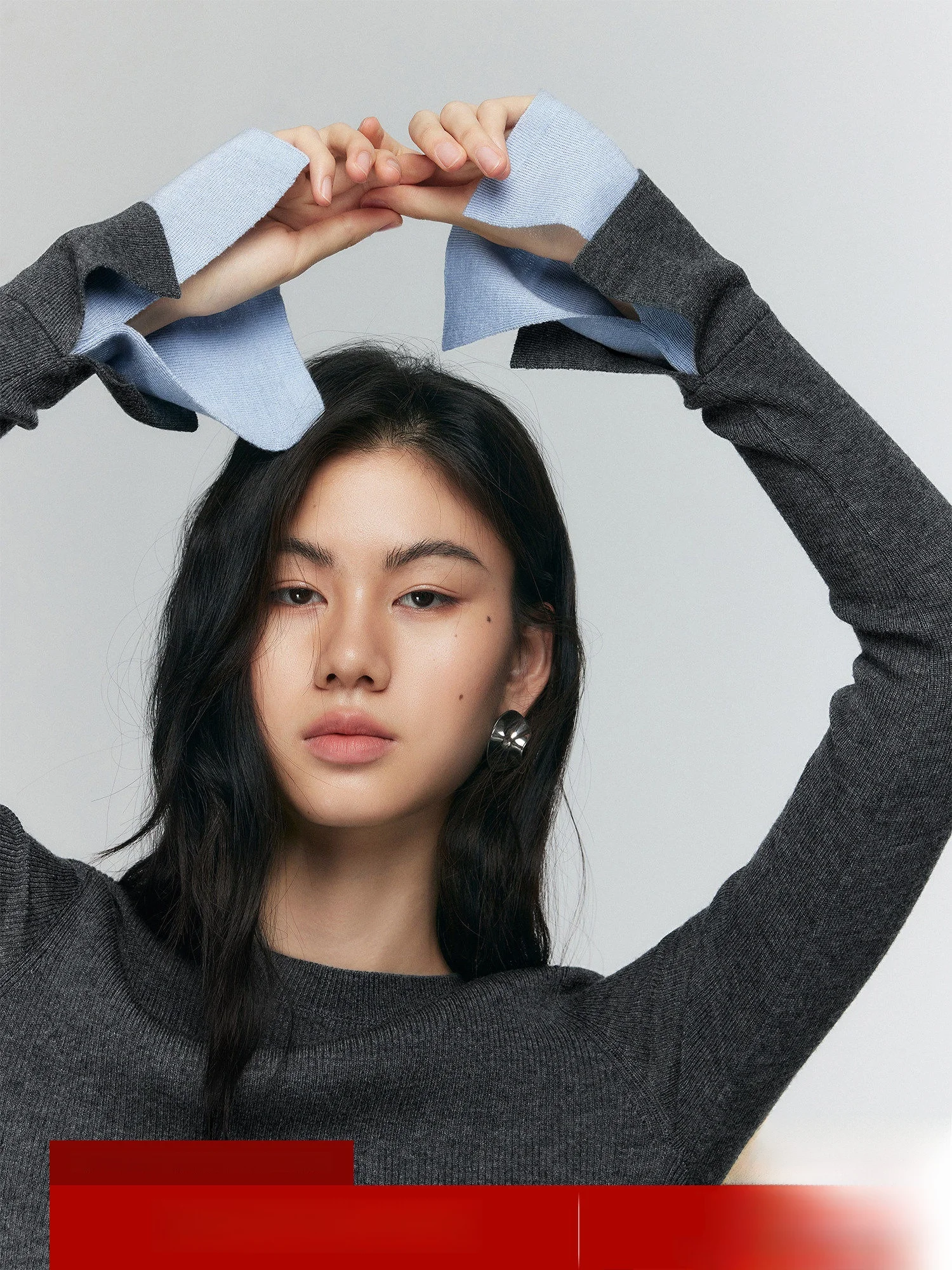 

Женский вязаный свитер Color-Blo с длинными рукавами, осенне-зимний модный базовый топ с разрезом, контрастный черно-белый дизайн Bymolycho