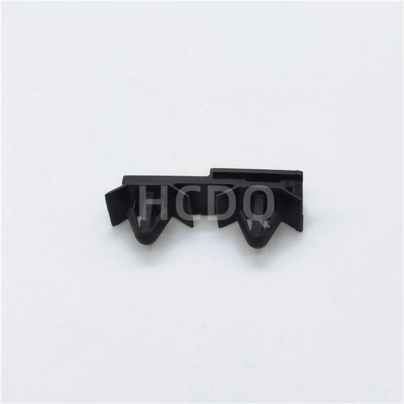 10 PCS Supply 6810-2740 original and genuine automobile harness connector Housing parts