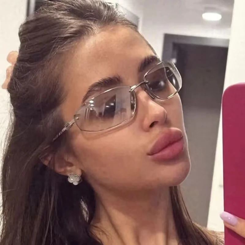 البيضاوي فرملس Y2K النظارات الشمسية الفاخرة العلامة التجارية تصميم الراقية التصميم فاسق النظارات الشمسية في الهواء الطلق الرجعية شخصية النظارات الشمسية النساء