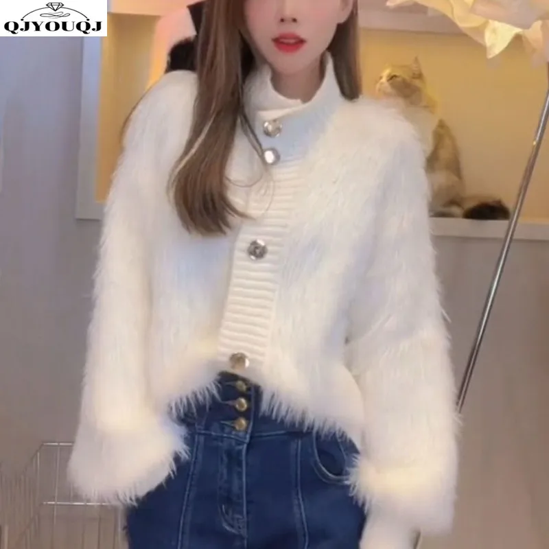 

2024 Autumn/Winter Korean Edition New Small Fragrant Style Fashion High Collar Knitted Long Sweater