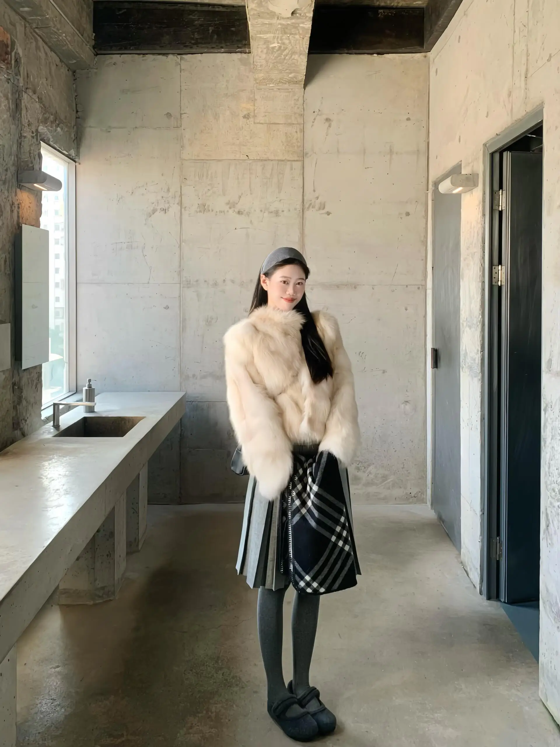Retro Double Layered Geometric Pleated Light Grey Woolen Skirt Women's Autumn Winter New Style Grey Series Pleated Midi Skirt