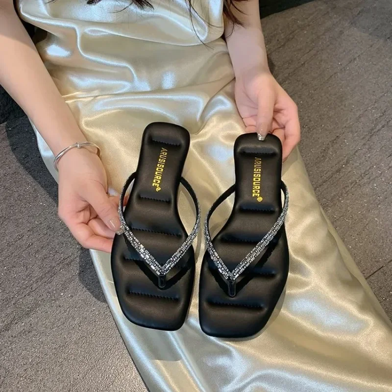 2024 New Women Slippers Rhinestone Flat Women's Flip-flop Open Toe Sandals for Women Summer Fashion Female Shoes Large Size