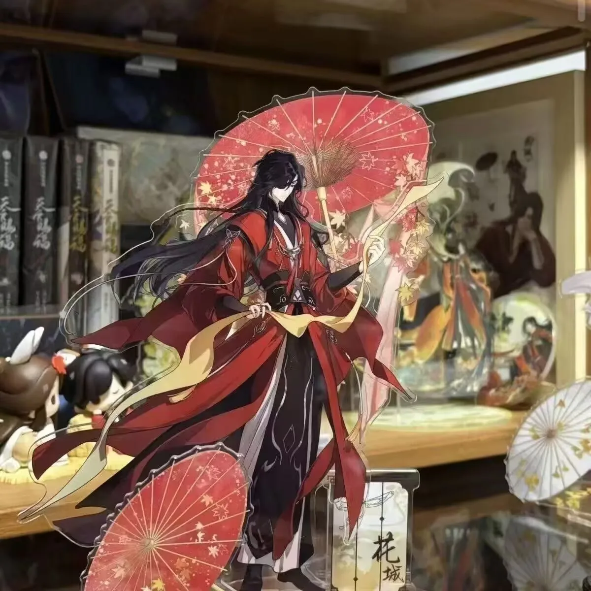 Blessed by the Celestial Oficial, Decorar el escritorio con el letrero del paraguas "Flower City Xie Lian" y su área circundante