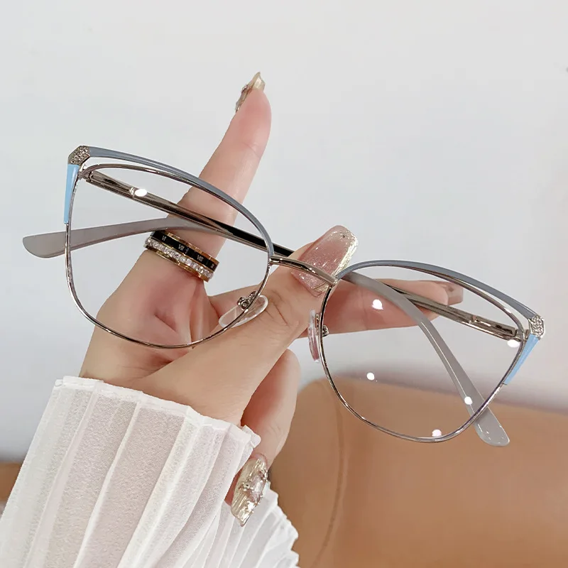 CAIDERONI Trend Cat Eye Frauen Mode Anti Blau Licht Metall Gläser Schmetterling Angepasst Objektiv Lesebrille Frauen Kurzsichtig 25062 3