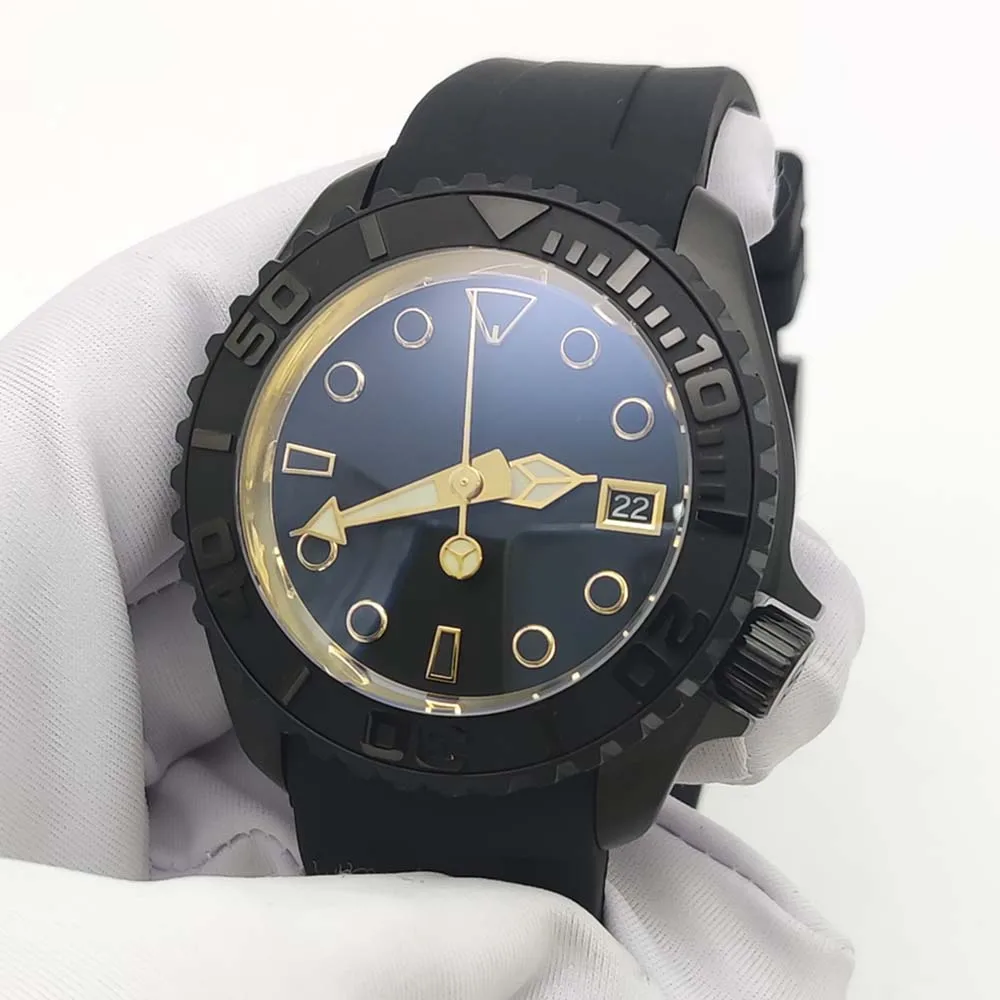 42mmの新しいNH35自動機械式時計、サファイアガラス、快適なラバーストラップ、メンズカジュアルビジネス腕時計