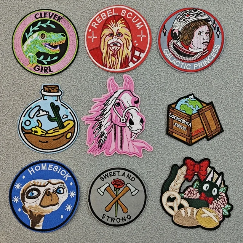 Circular Embroidery Patch DIY Freaks Princess Pink Horse Cloth Sticker Iron on Patches Clothing Bag Hat Badge Fabric Accessories