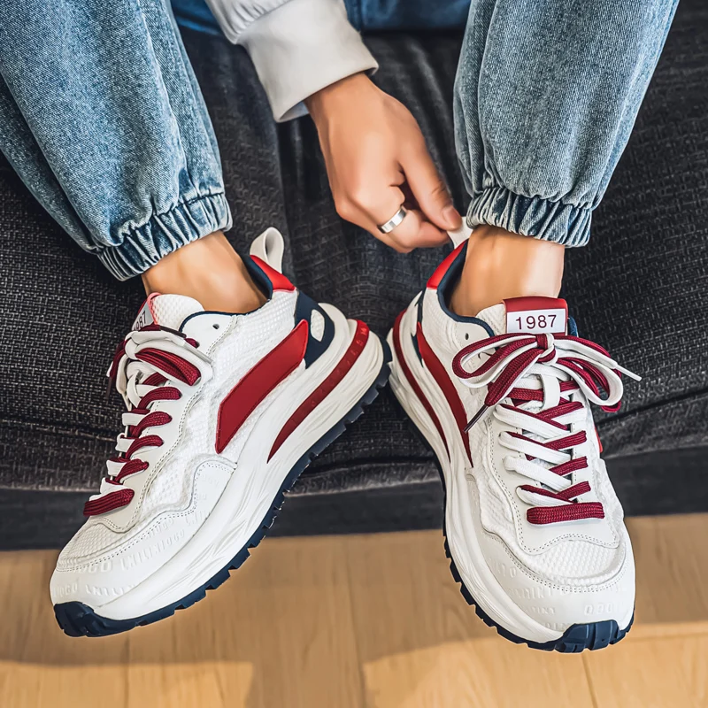 

New Color-blocking Flat Casual and Wear-resistant Anti-slip Sports Shoes for Men with Thick Soles and Height-increasing Features