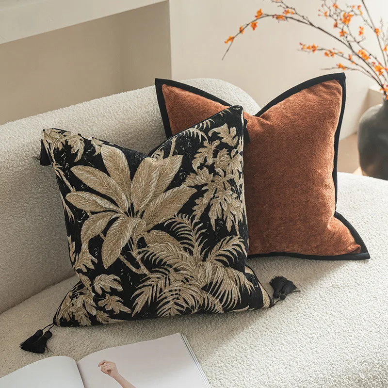 

Modern Retro Leopard Plant Jacquard Cushion Cover Premium Luxury Chenille Home Decor Cushion Case for Sofa Fashion Home Design