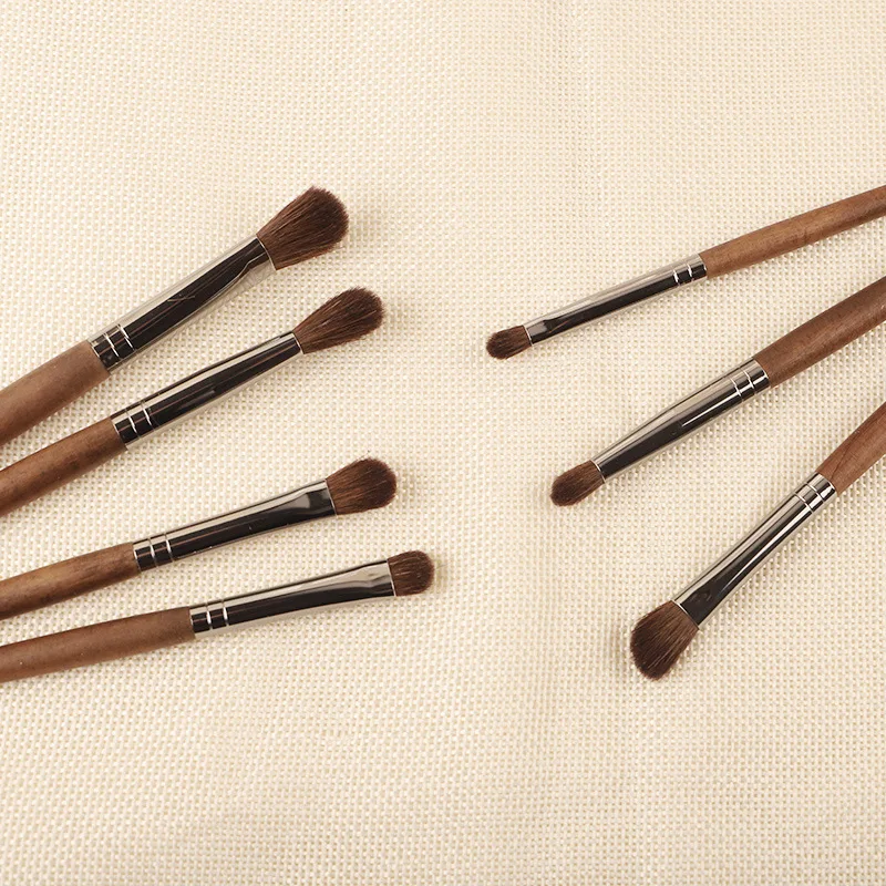 Juego de brochas para sombra de ojos con mango de madera de 7 piezas con cerdas de crin - Brochas profesionales para contorno de nariz y maquillaje de ojos