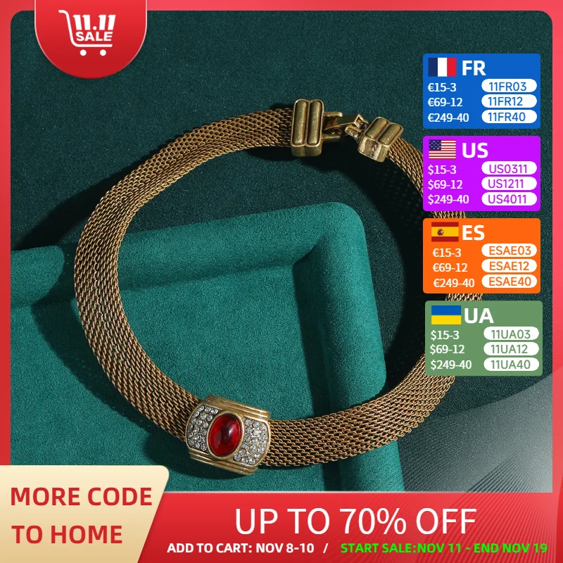 

Vintage Antique Gold Color Choker Necklace Snake Chain Red Glaze Crown Rhinestone Luxury Jewelry Designer Charms Christmas 2025