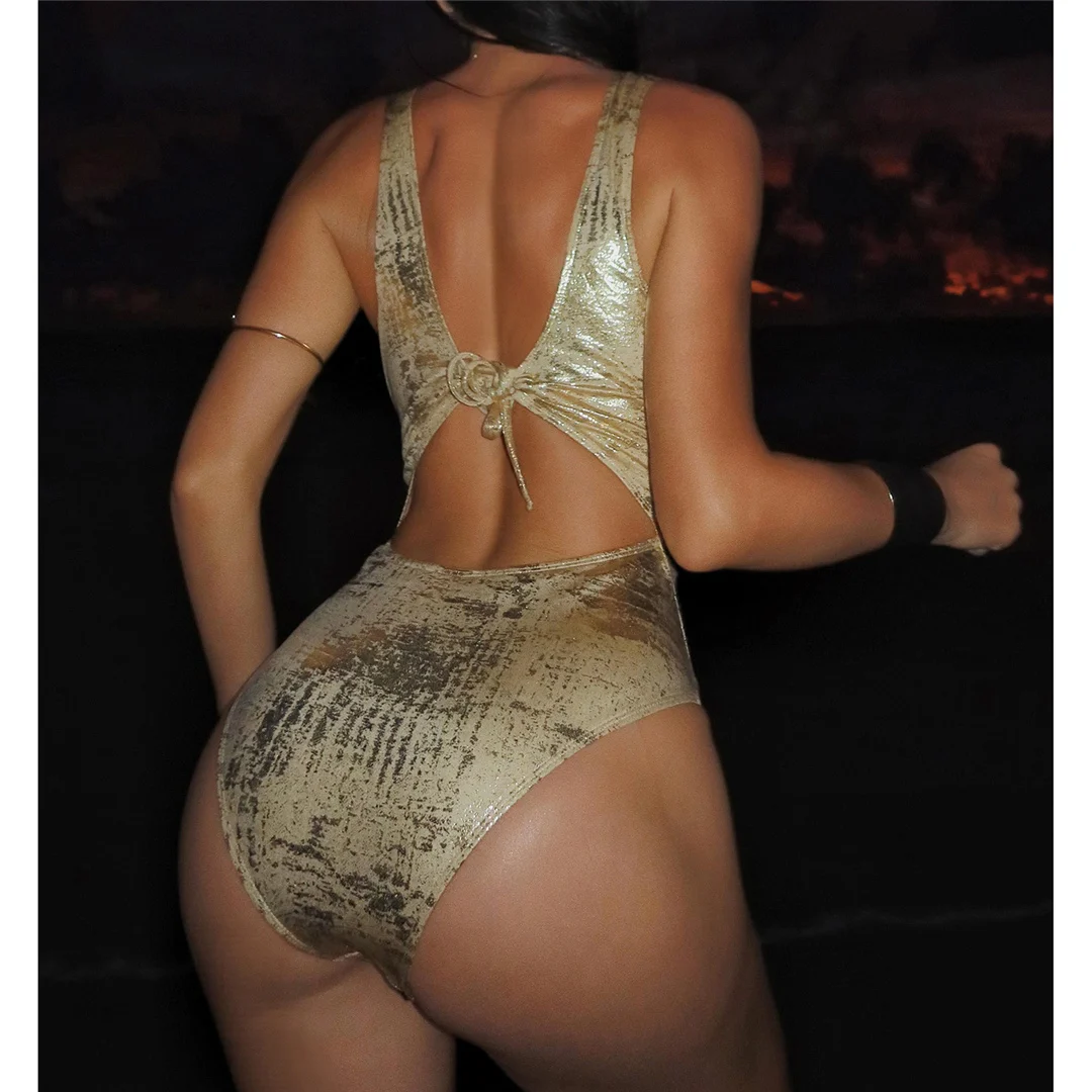 Sexy Badeanzug mit tiefem V-Ausschnitt, rückenfreiem Design und Halterneck, einteilig, für Damen, mit hohem Beinausschnitt, Monokini, Badebekleidung, Badeanzug, Modell V7921. – Detail 4
