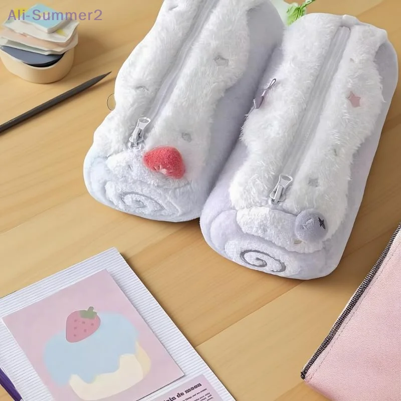 Lindo estuche de lápices de felpa de rollo suizo crema, bolsa de almacenamiento de papelería para estudiantes escolares de gran capacidad