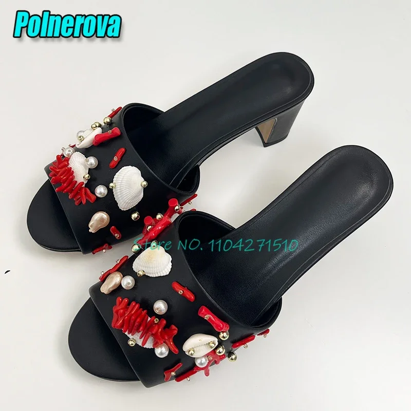 

Новые летние женские тапочки на толстом каблуке с жемчужным декором и открытым носком на высоком каблуке, богемные элегантные сказочные сабо, модная подиумная обувь