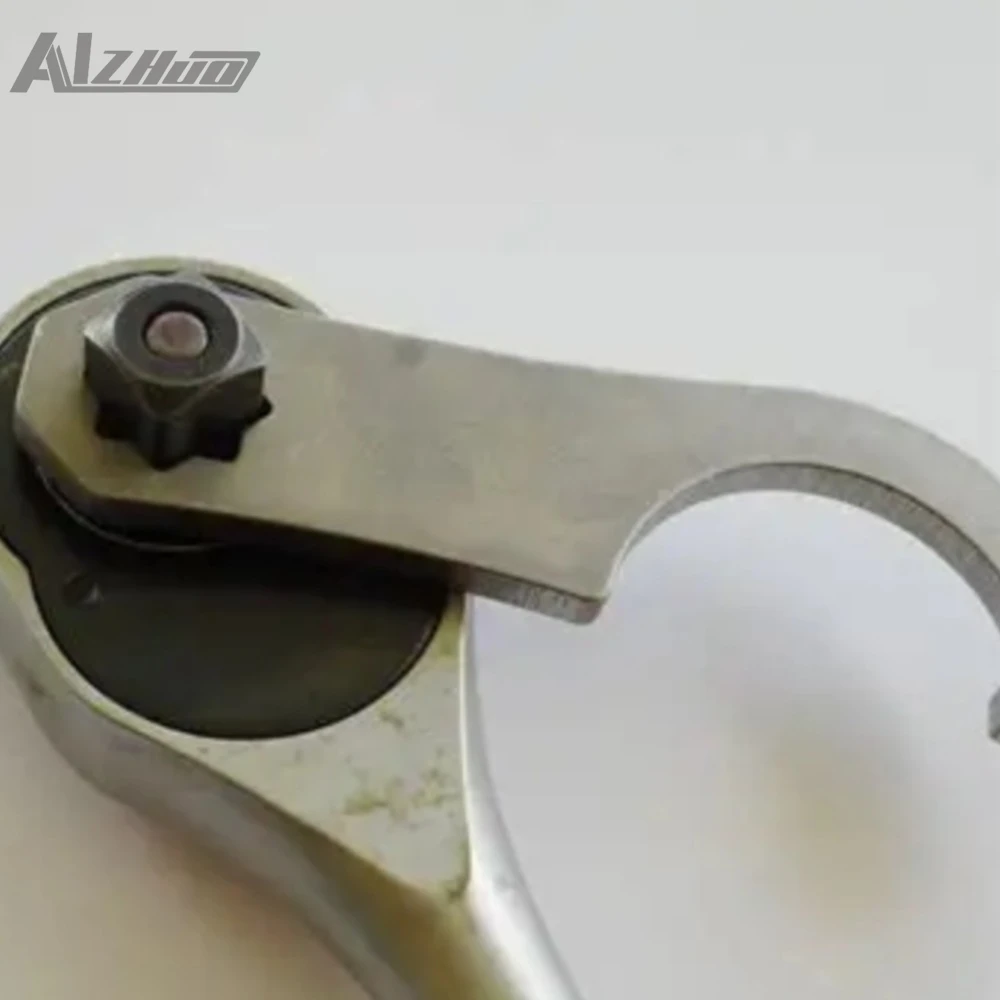 

FOR Suzuki GSX-S1000F SV650 TL1000R VTX1300 Motorcycle C-Spanner Steering Stem Adjustment Tool FOR Yamaha XV750SE XV535 FZR600