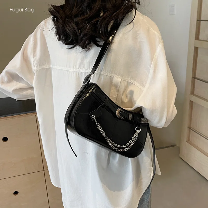 Women's Single Shoulder Crossbody Bag Underarm Bag Fashionable Retro Urban New High-end Small Square Bag Commuting and Leisure