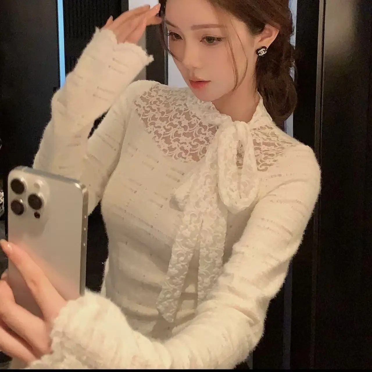 

Sexy Sweet Lace Bowknot Long Sleeve T-shirt New Women Spring Autumn Slim-fit Blouse Tops Korean T-shirt White Base Shirt