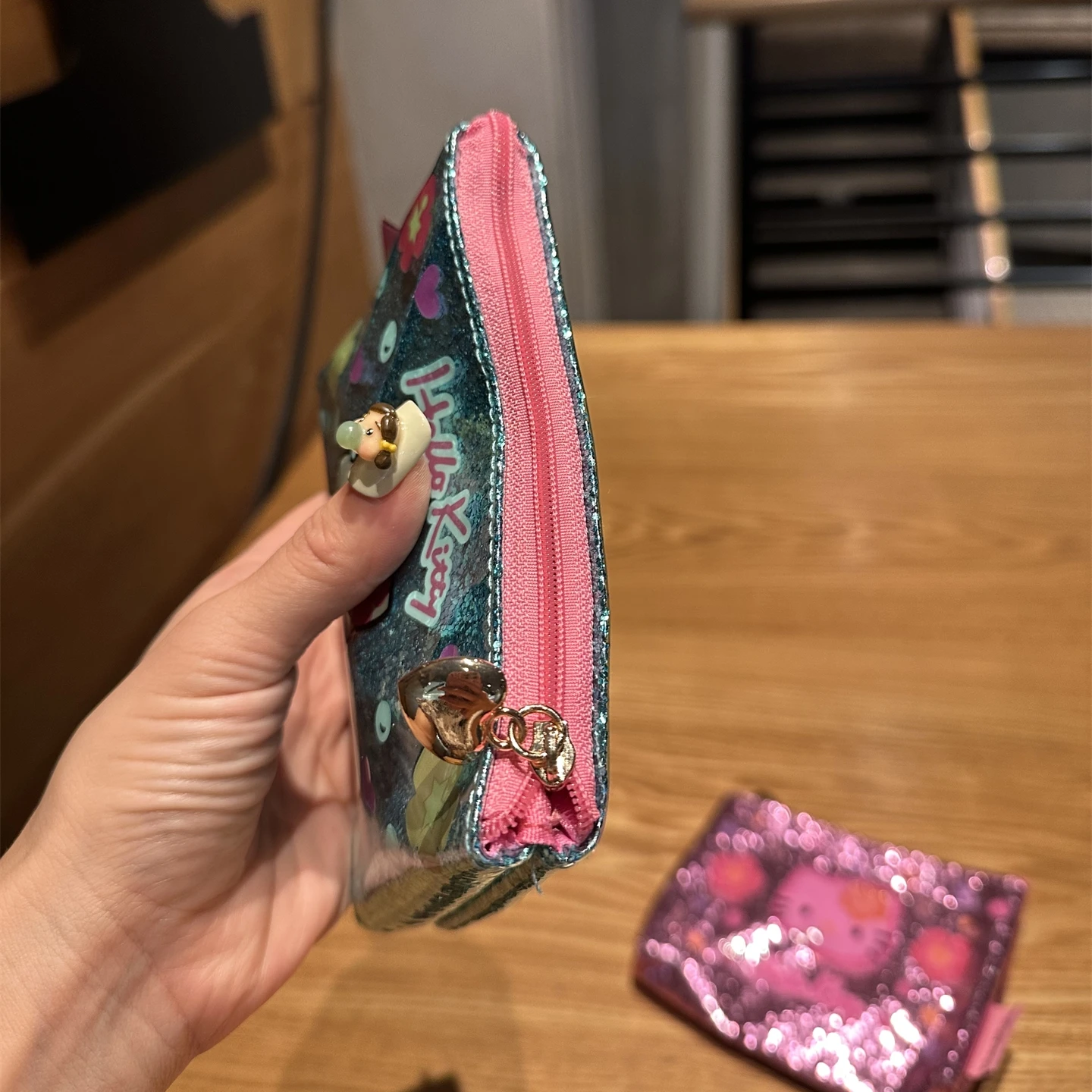 Uroczy portfelik na monety z motywem Hello Kitty, słodki kot, kosmetyki, słuchawki, przenośna torba do przechowywania certyfikatów, animacja, prezent świąteczny dla kobiet.