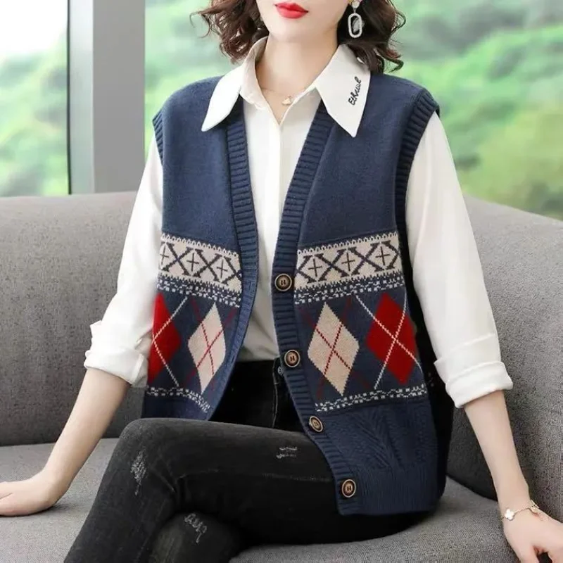 Nuevo Traje para madre, cárdigan de punto Retro, Top holgado, chaleco sin mangas de Jacquard a la moda para mujer,