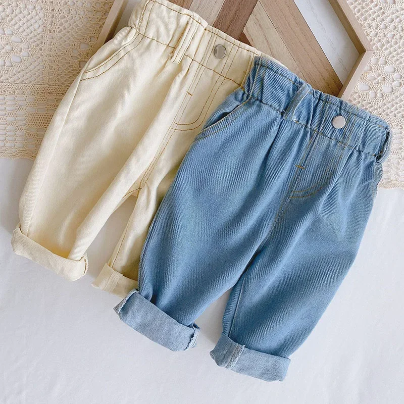 2026 frühling Kinder Baby Weiche Denim Stil Hosen Kleinkind Casual Hosen Elastische Taille Leichte Roll-Up Manschette Täglichen Jungen Jeans