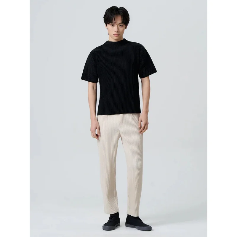 Miyake Pleated Men T Shirt Turtleneck Short Sleeve Top Split Hem Japanese Style Casual Loose Fit