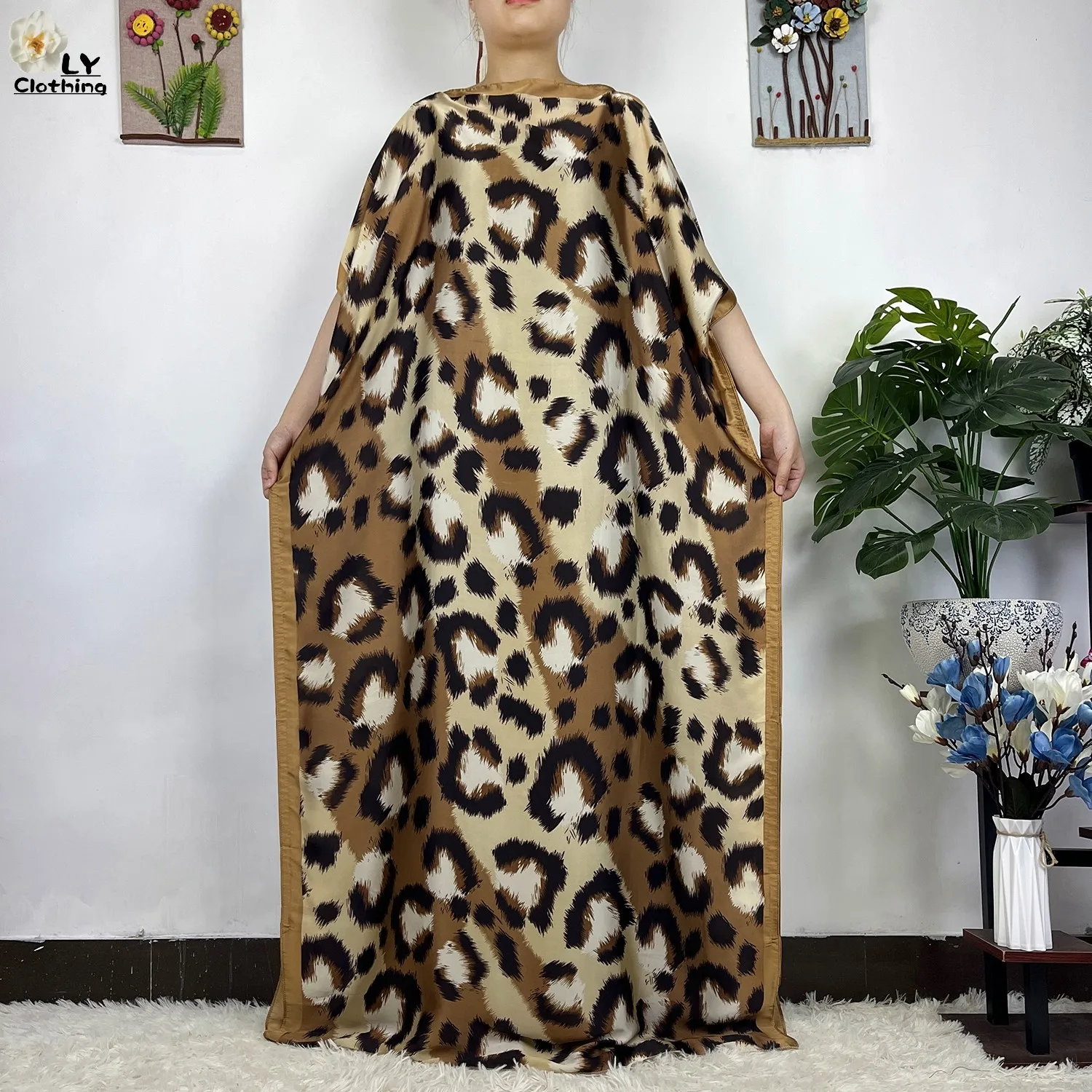 2023 New African Fashion Short Sleeve Colored Pattern Dubai Women Summer Real Silk Soft Printing Loose Tradition Muslim Dress