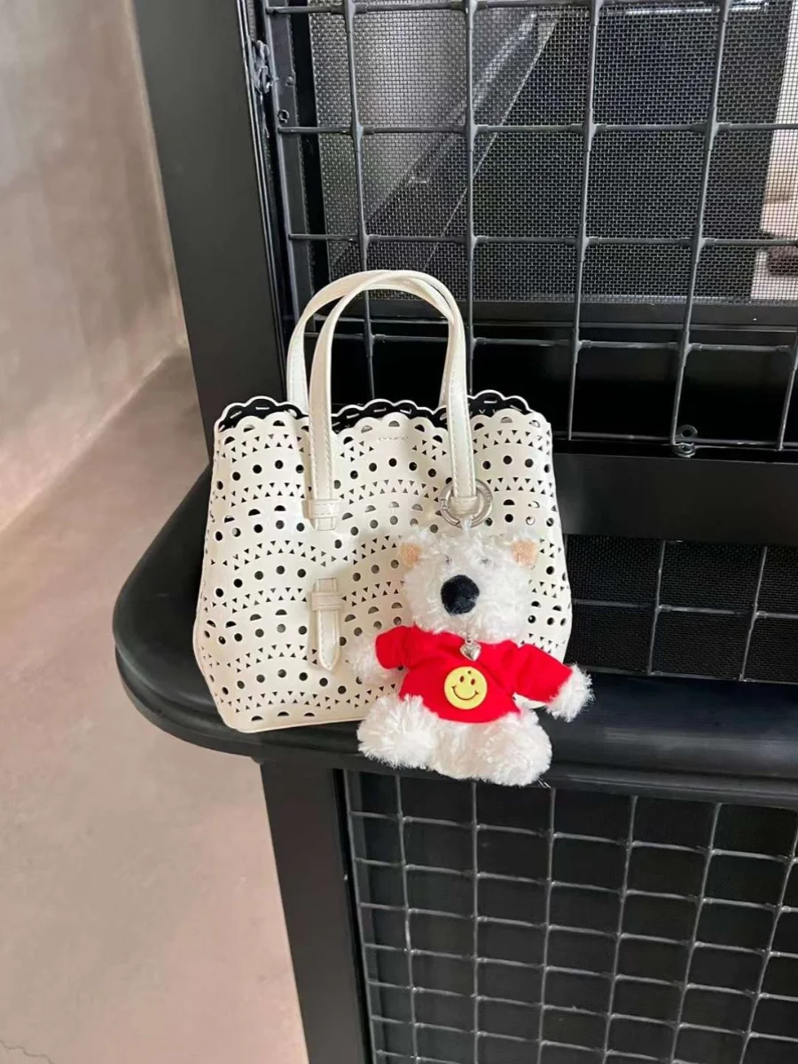 

n Sle Hollow out Tote Bag Commuter Handbag Single oulder Crossbody Bag Size for Women Soft Leather Material