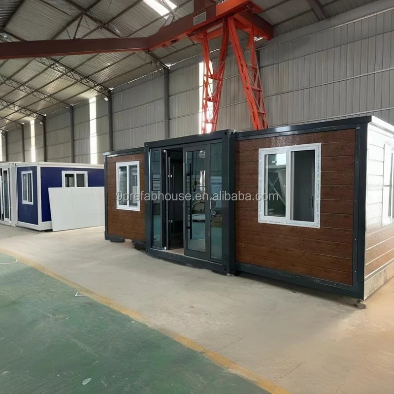 Customized Luxury 20ft 40ft Modern Prefab Mobile House Living Extendable Prefabricated House Tiny Houses From China